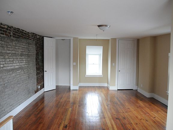 3rd image of 2638 Cherokee St #A