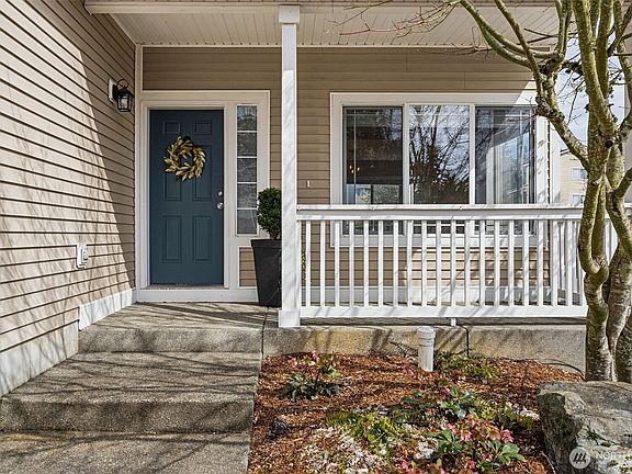 3rd image of 12609 117th Avenue Ct E