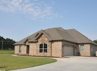 1305 Bent Tree Ln, Searcy, AR 72143