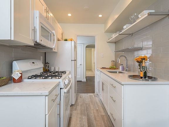 Beautiful Kitchen (2)