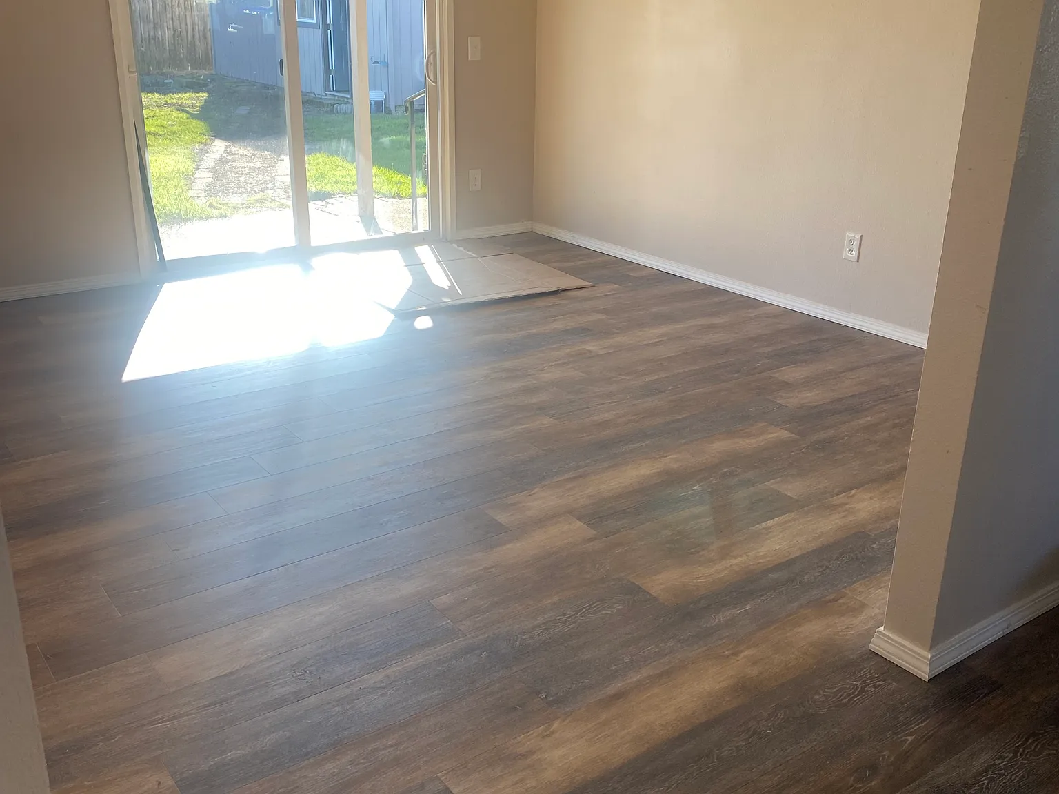 3 bed, 1430 sqft, $2,400 — Photo 4