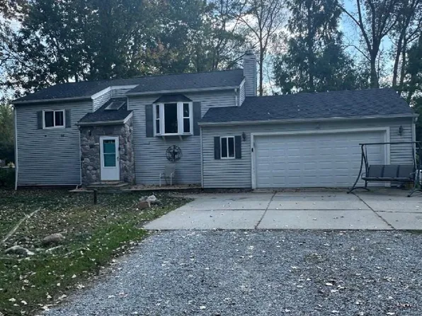 7020 E Carpenter Rd, Davison, MI 48423