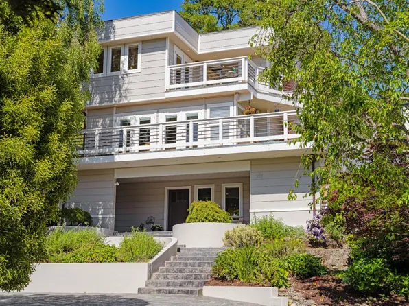 233 Wixon Ave, Aptos, CA 95003