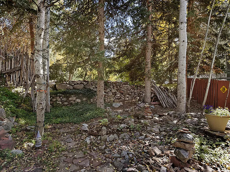 311 Midland Ave — Photo 31