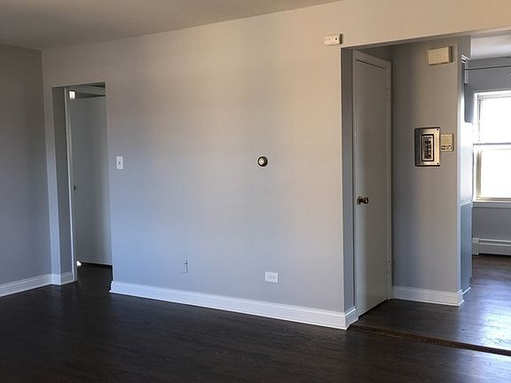 5th image of 9807 S Kedzie Ave APT 1C