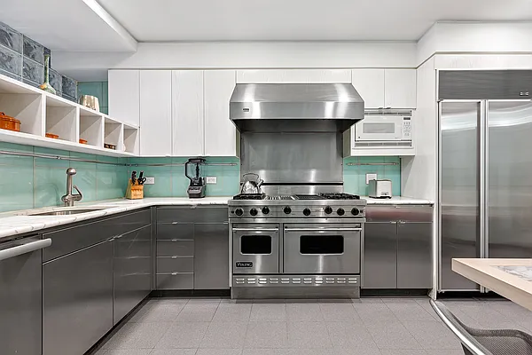 Sold by Compass | media 42