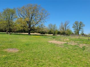 Madison St #2340, Huntsville, AR 72740