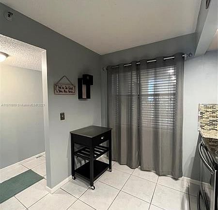 5th image of 896 N Federal Hwy APT 229