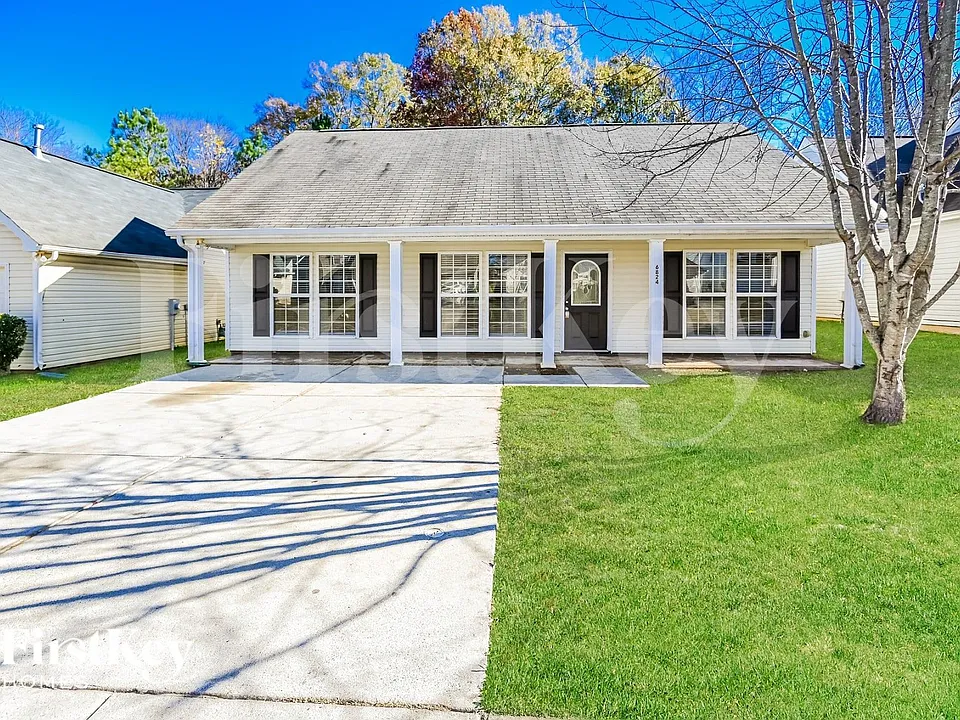 6824 Parkers Crossing Dr