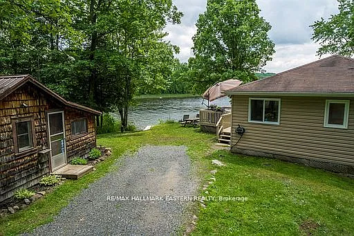 504 Pine Point Ln #B — Photo 25