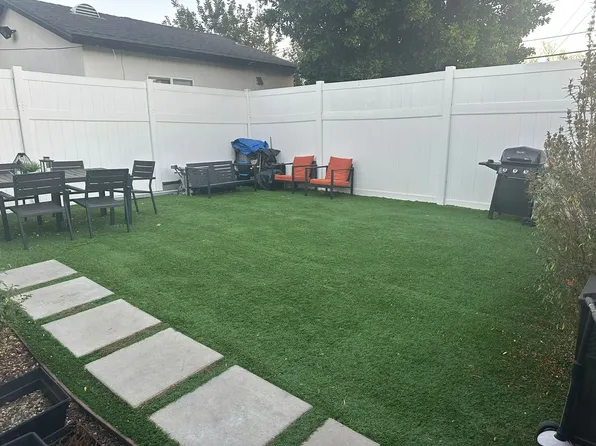 17506 Martha St, Encino, CA 91316