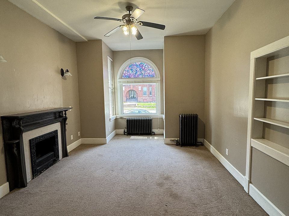 1st image of 718-720 E 1st St #5