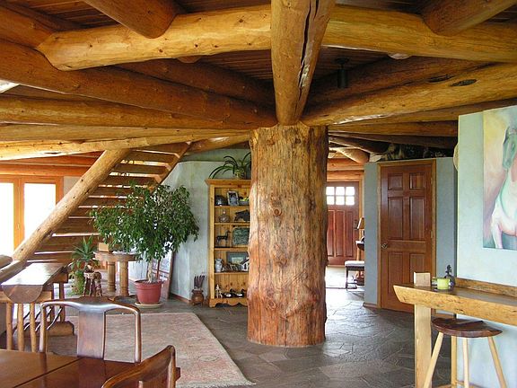 Massive log centerpiece