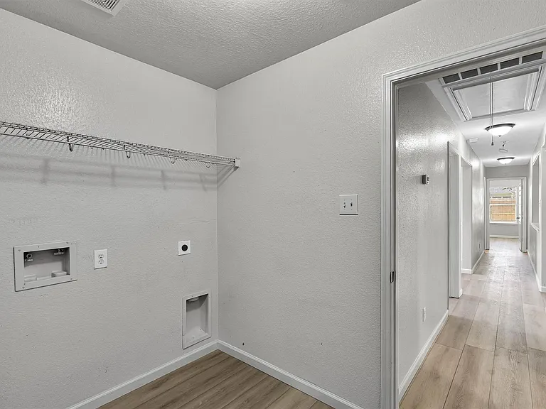6507 Bluestone Springs Ln — Photo 7
