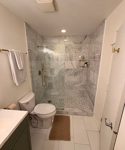1344 W Madison St #302 — Photo 12