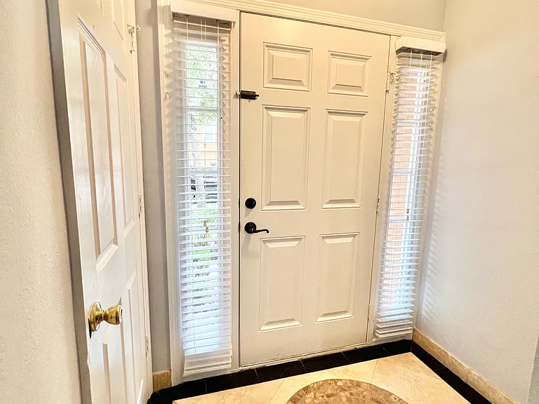 10542 Autumn Trace Rd — Photo 6