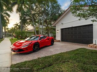 950 Marina Dr, Weston, FL 33327