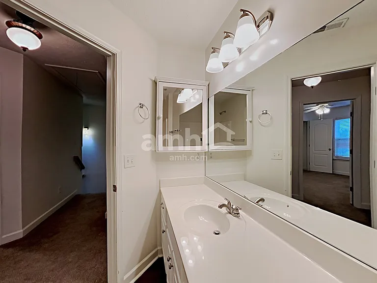 1504 Beaconcrest Cir — Photo 15