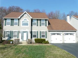 15 Split Rail Ln, Newark, DE 19702