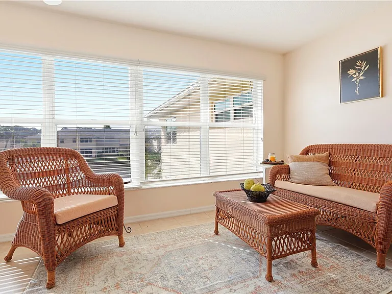 655 W Lake Jasmine Cir #207 — Photo 19