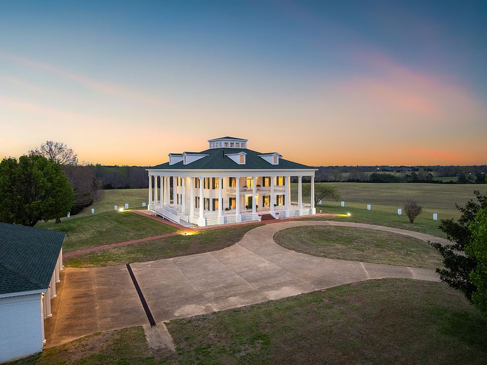 7th image of 99 Posey Cir