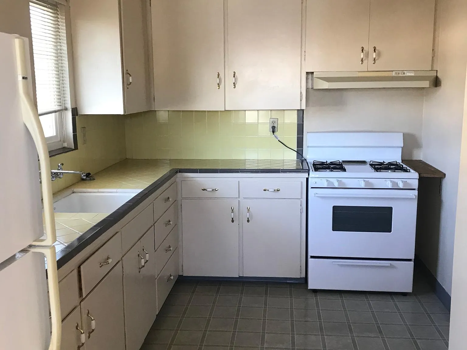 1 bed, $2,295 — Photo 2