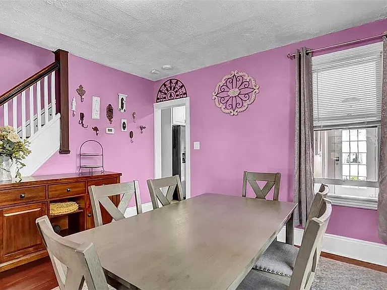 4 bed, 1.5 bath, 1408 sqft, $2,600 — Photo 4