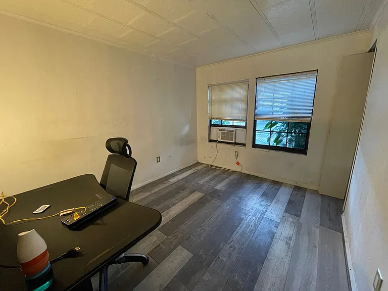 23011 Watergate Cir #R2 — Photo 12