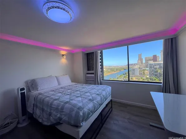 444 Niu St APT 1408, Honolulu, HI 96815