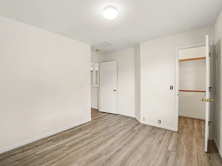 19130 Edens Dawn Dr — Photo 31