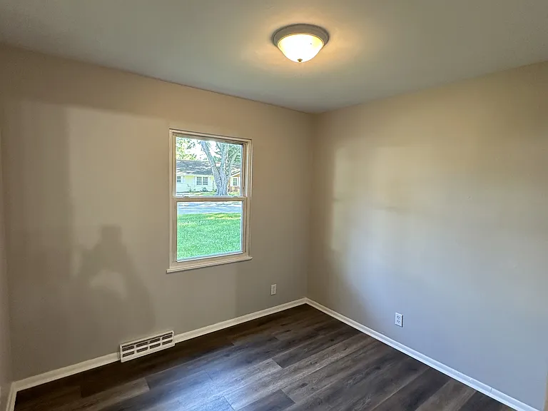 2303 Bramble Way — Photo 2