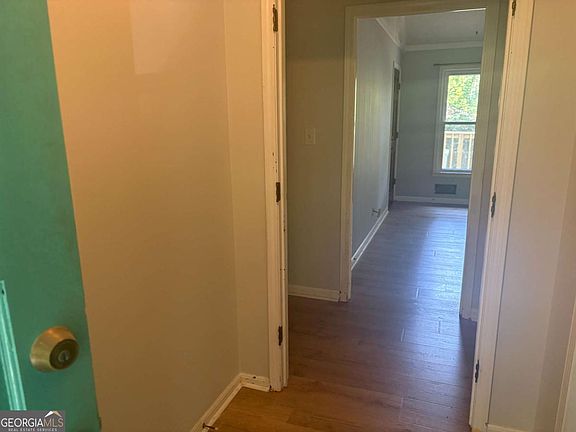 2nd image of 3988 Valley Park Dr