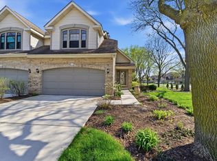 187 Benton Ln, Bloomingdale, IL 60108