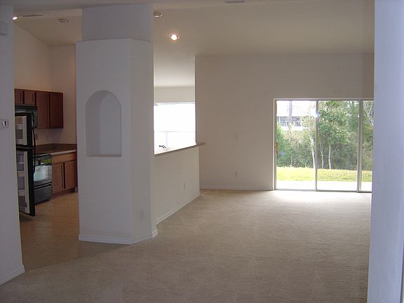 5th image of 28 Flamingo Dr