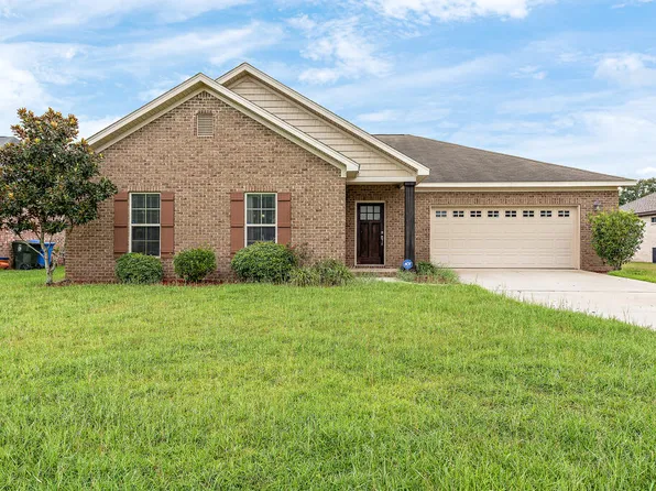 102 Middlebury Ct, Dothan, AL 36301