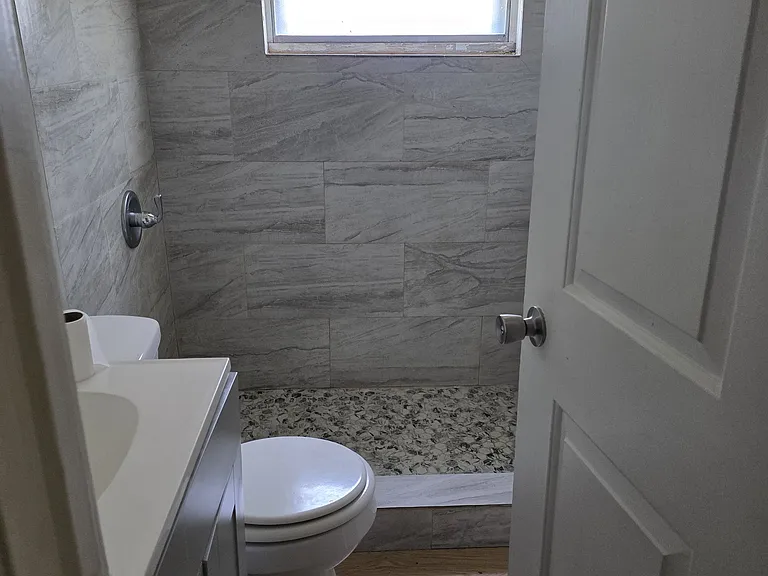 1202 S 6th St — Photo 11