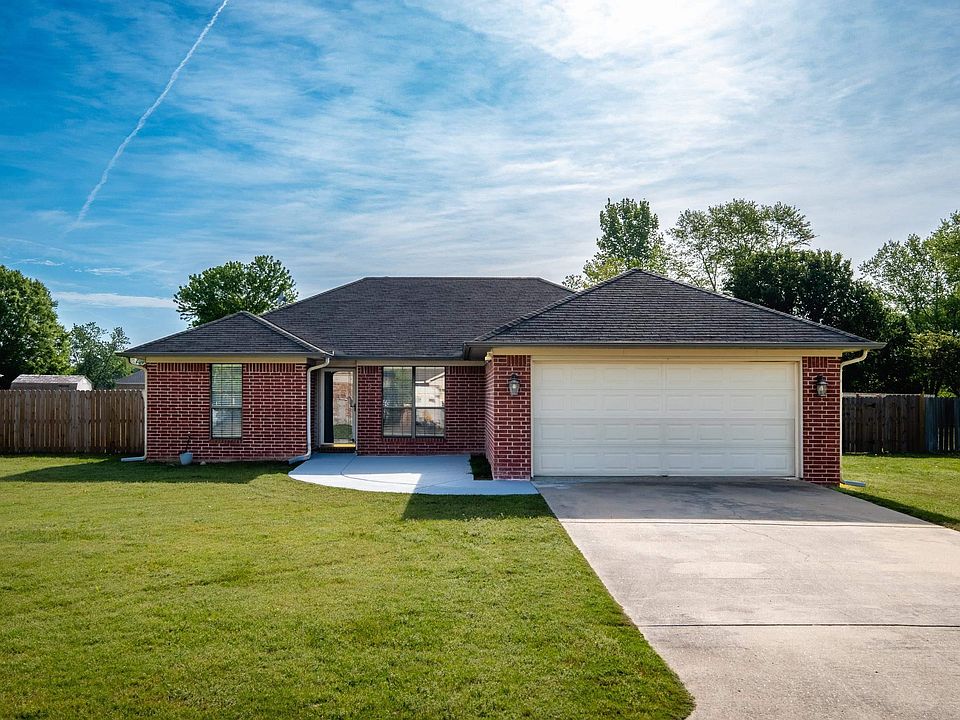 1st image of 9 Hummingbird Dr