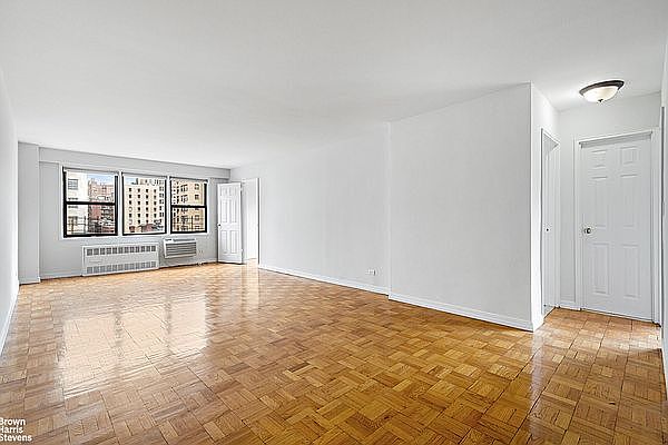 1st image of 200 E 15th St APT 8H