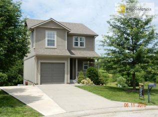 11122 Highview Rd, Peculiar, MO 64078
