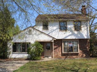 8258 Corbett Rd, Merchantville, NJ 08109