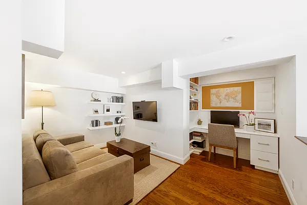 Sold by Compass | media 23