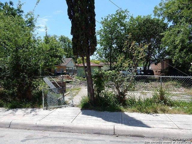 1st image of 1011 N San Marcos