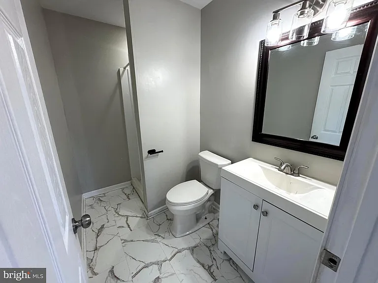 3925 Senior Ln — Photo 17