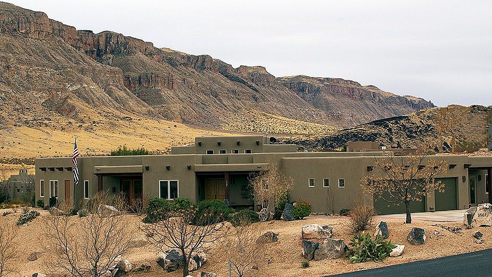 Southwest style with views 