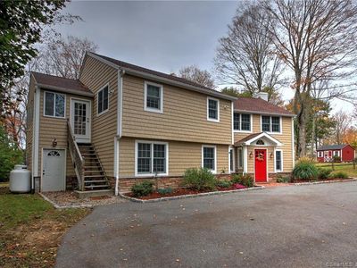 1 Summitt Rd, Newtown, CT, 06470