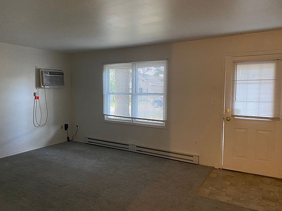 5th image of 10 W Beale Ave #4