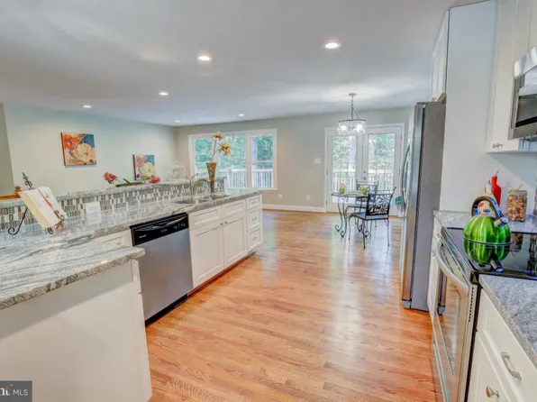 13060 West Cir, Bryantown, MD 20617