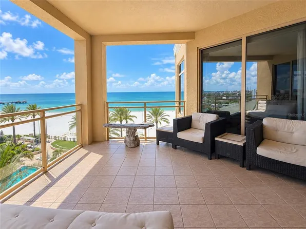 11 BAYMONT STREET #807, CLEARWATER, FL 33767