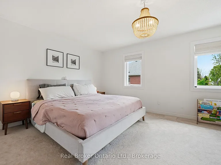 165 Margaret Dr — Photo 19