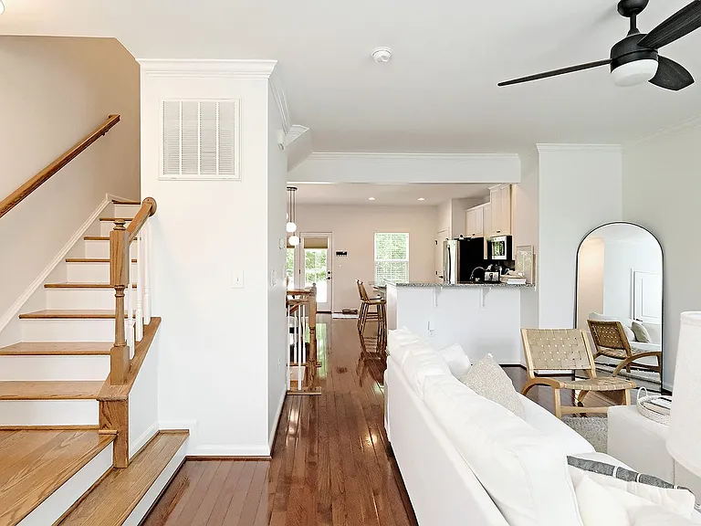 2036 Bethpage Ct — Photo 5